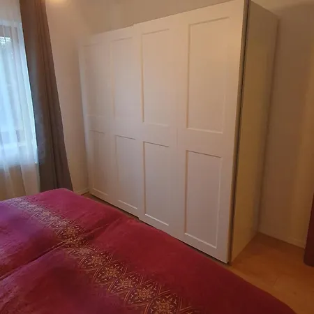 Apartment Bullauge Laboe
