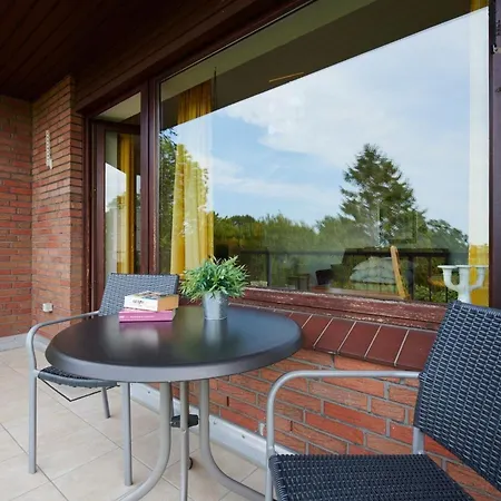 Bullauge Apartment