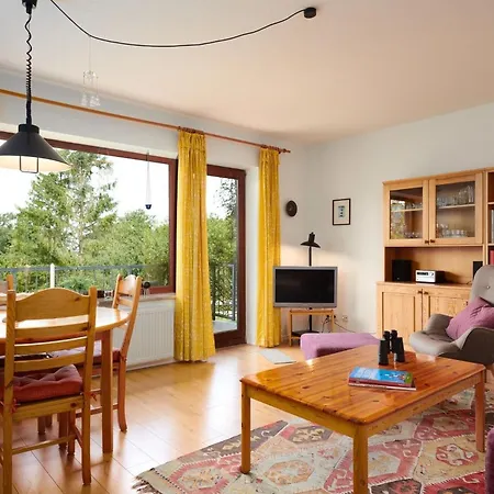 Bullauge Apartment